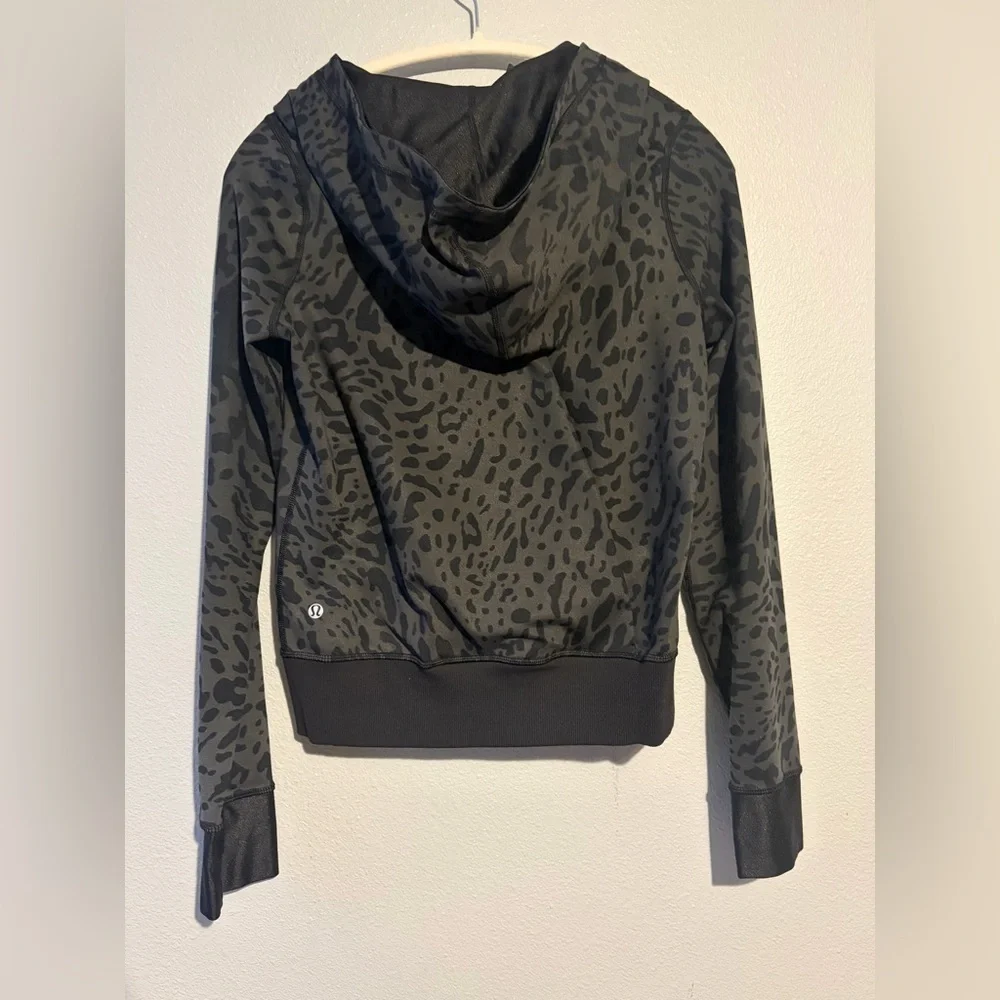LULULEMON Namaskar Hoodie Animal Swirl Deep Coal Black